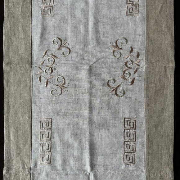 Table Runner, Handmade, Embroidered Linen, 16.5" x 41.5" - Picture 6 of 7